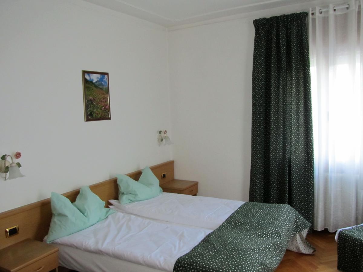 ترينتينو ألتو أديجي Green Base Hotel B&B المظهر الخارجي الصورة