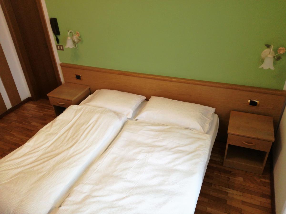 ترينتينو ألتو أديجي Green Base Hotel B&B المظهر الخارجي الصورة