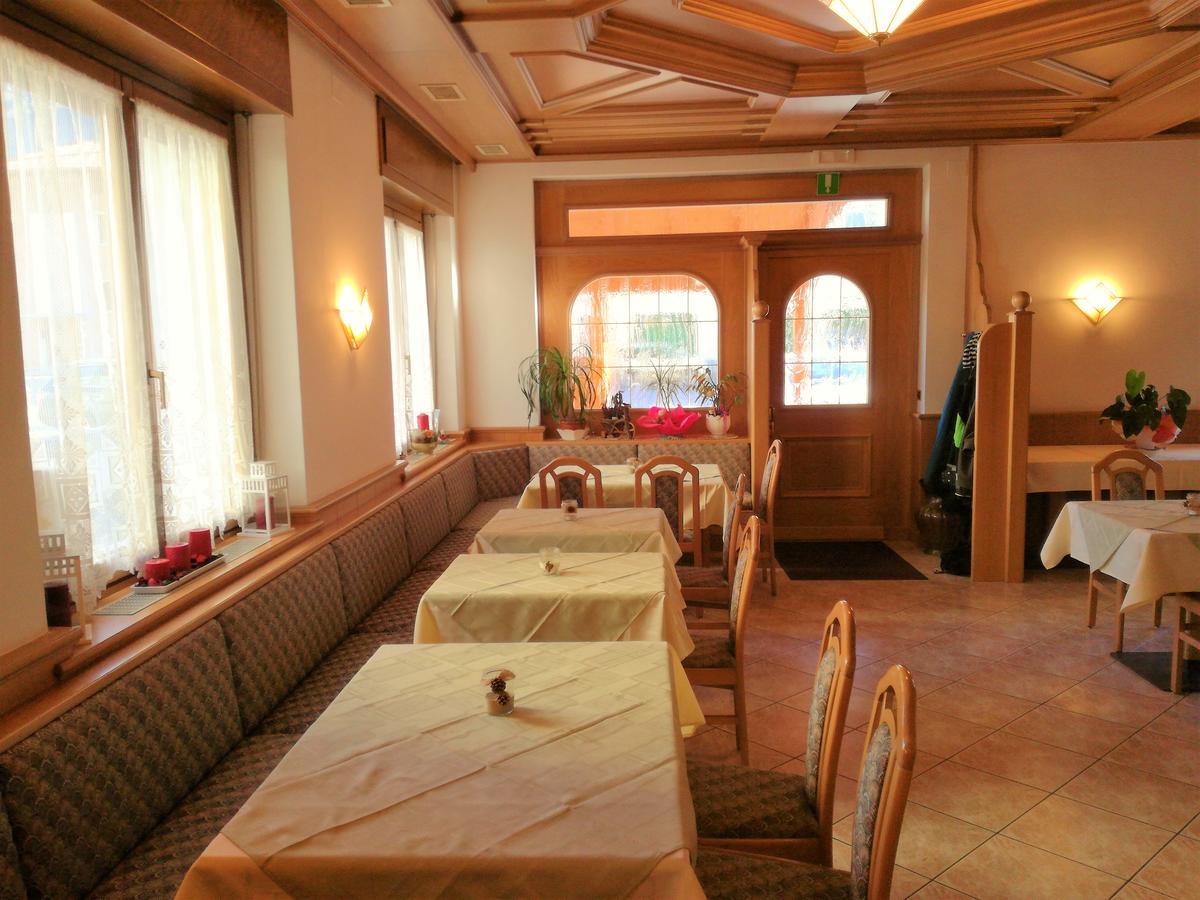 ترينتينو ألتو أديجي Green Base Hotel B&B المظهر الخارجي الصورة